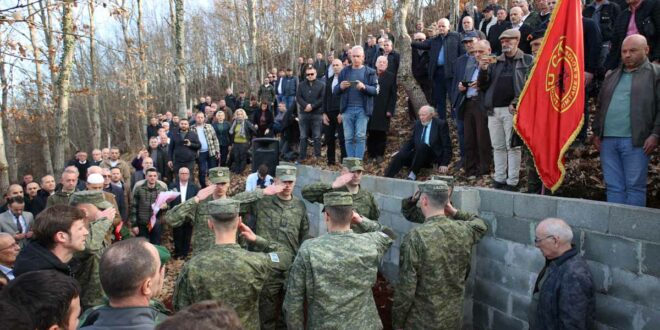 Përkujtohet drejtori i RKL-së, nga shumë liridashës, familjarë, miq, shokë dhe idealistë