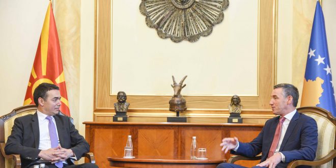 Kreykuvendari, Kadri Veseli bisedoi me ministrin e Jashtëm të Maqedonisë, Nikola Dimitrov