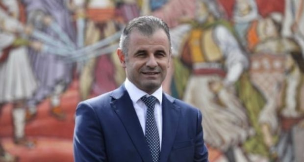 Kryetarit të komunës së Çairit, Visar Ganiu i ngrihen dy kallëzime kundërvajtëse në Stacionin Policor të Bit -Pazarit