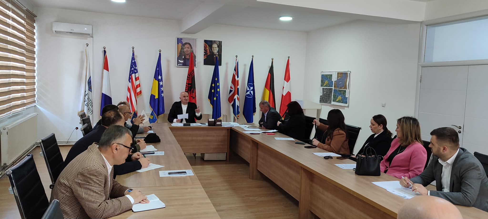 Kryetari Haliti mbajti mbledhjen e rregullt me Bordin e drejtorëve