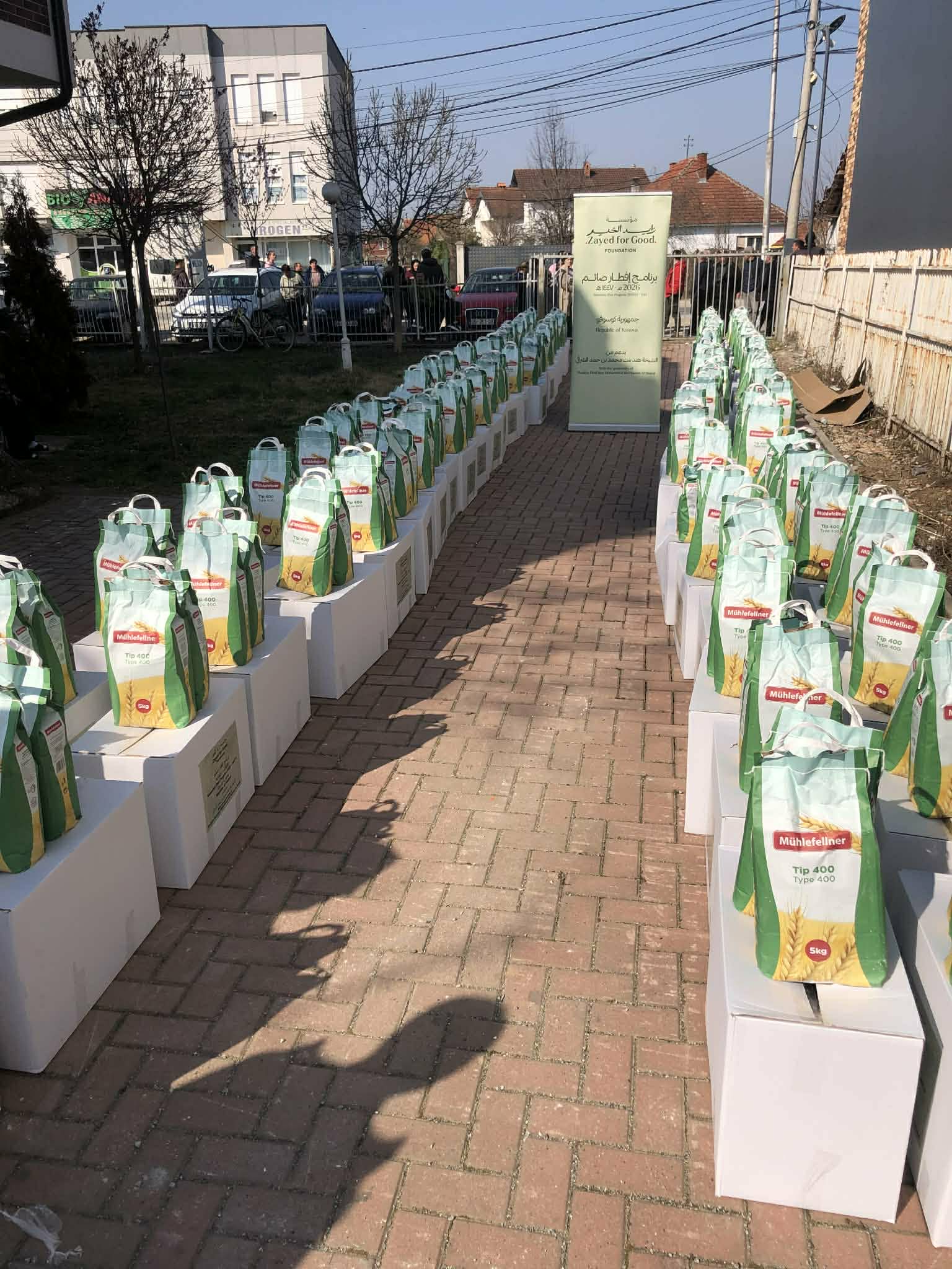 Shpërndahen 100 pako ushqimore për familjet në nevojë në Viti