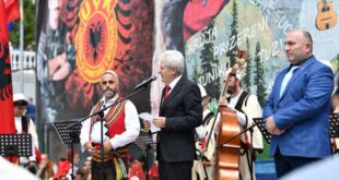 Ali Ahmeti: Gjuha e flamuri për të cilat dhenë e lanë me gjak. Mic Sokoli, Hasan Prishtina e Isa Boletini sot lirshëm përdoren në tokat dardane