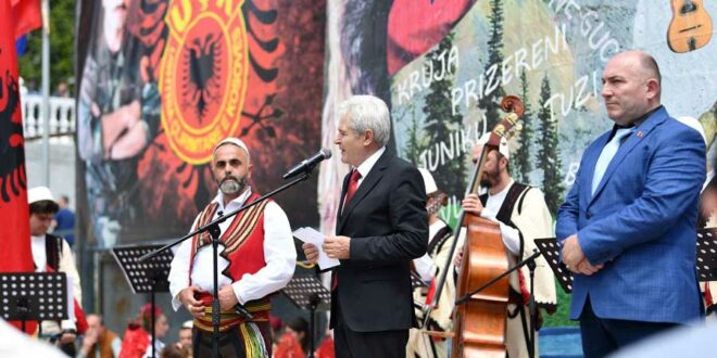 Ali Ahmeti: Gjuha e flamuri për të cilat dhenë e lanë me gjak. Mic Sokoli, Hasan Prishtina e Isa Boletini sot lirshëm përdoren në tokat dardane