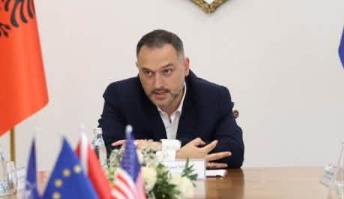 Ermal Nufi  Industria e mbrojtjes po kthehet në mundësi për zhvillimin e Shqipërisë