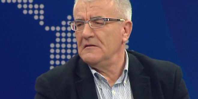 Ylli Rakipi: Pse po i japim udhë çmendurisë individuale dhe çmendurisë tonë të përbashkët?