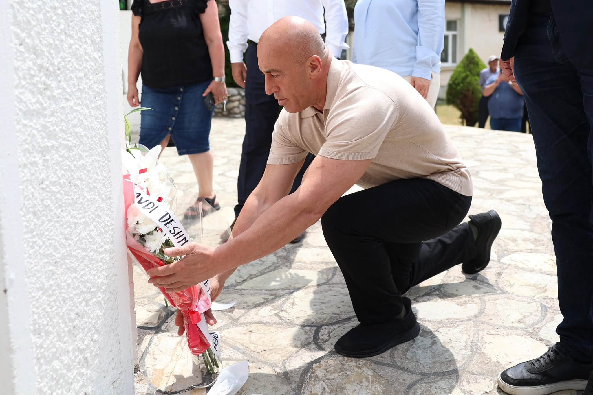Ramush Haradinaj përkujton Betejën e Loxhës  Nderim i përjetshëm për dëshmorët e lirisë
