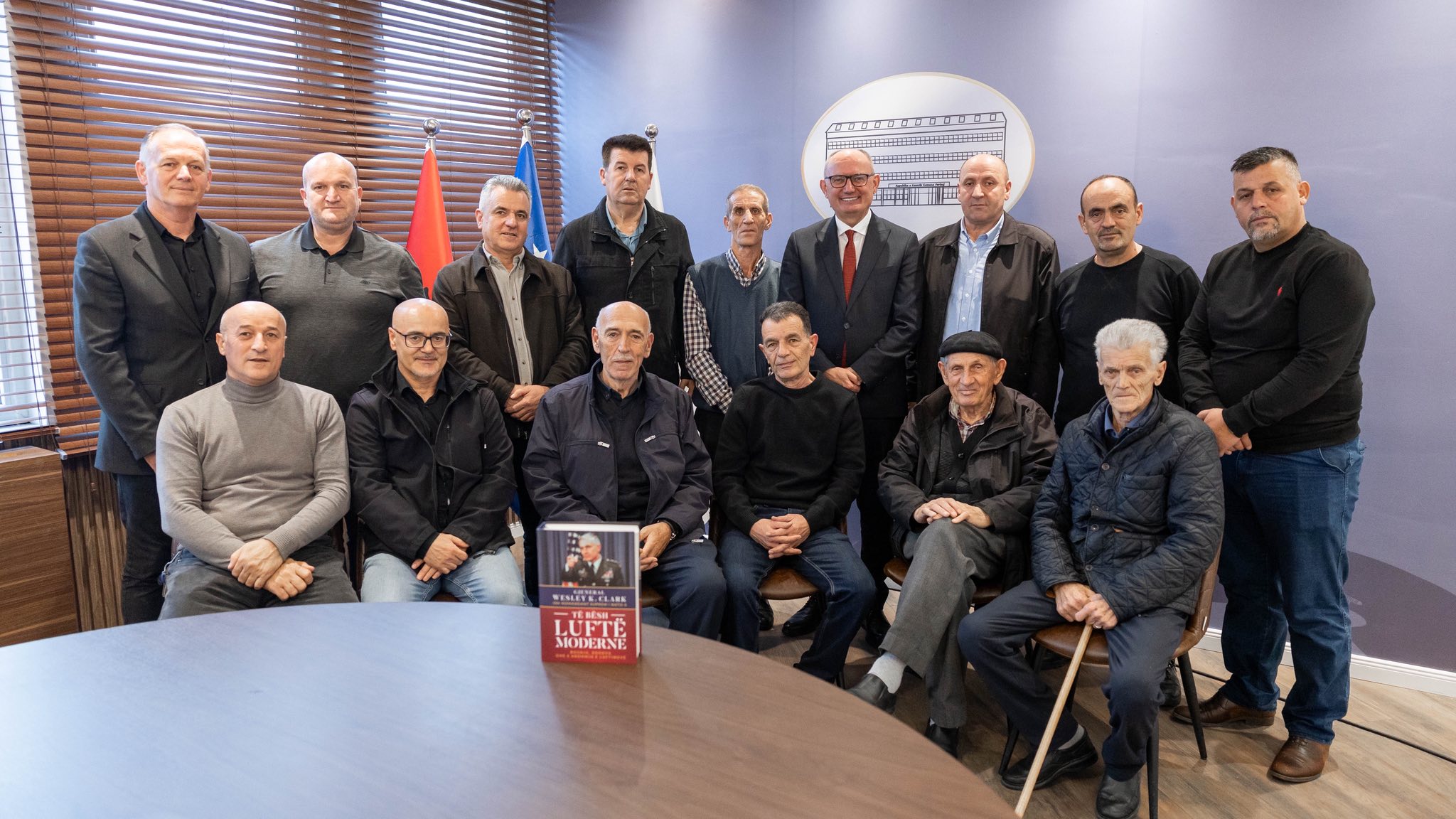 Kryetari Aliu mirëpriti në takim familjarët e Dëshmorëve të Kombit