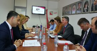 Drejtori i ATK-së, Sakip Imeri ka filluar sot vizitën zyrtare në Administratën e të Hyrave Publike të Maqedonisë