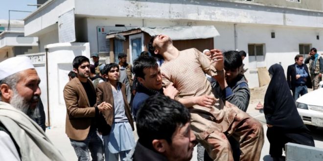 Marrin hov sulmet e talibanëve kundër forcave qeveritare afgane