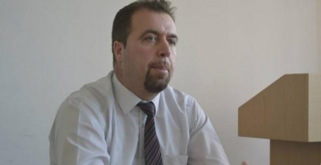 Afrim Hoti jep dorëheqje nga pozita e Prorektorit në Universitetin e Prishtinës