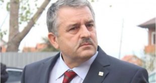 Agim Veliu i ka quajtur individuale deklarimet e Ilir Dedës lidhur me mos-votimin e kryeministrit në Kuvend
