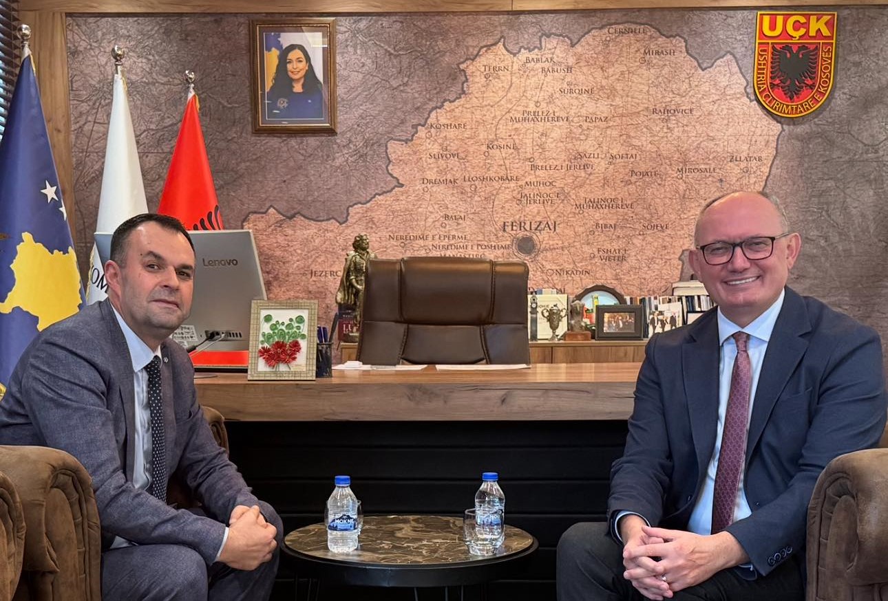 Shkumbin Demaliaj takon kryetarin Agim Aliu  ia uron fitoren në zgjedhjet lokale