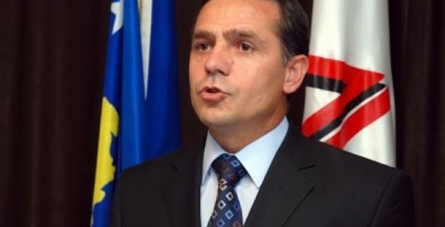 Ahmet Isufi është emërtuar shef i Grupit Parlamentar të Aleancës për Ardhmërinë e Kosovës