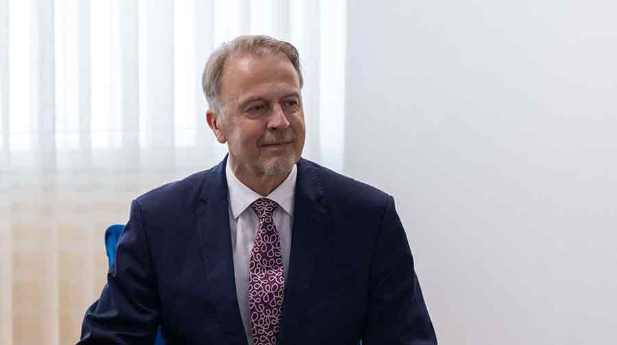 Ambasadori britanik falënderon Aivo Orav për kontributin në rrugën euro atlantike të Kosovës