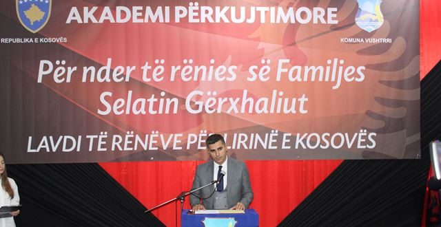 Në Vushtrri përkujtohen 13 anëtarët e familjes Gërxhaliu,me rastin e 20 vjetorit të vrasjes