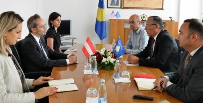 Qeveria e Kosovës dhe Qeveria e Austrisë nënshkruajnë marrëveshje prej 5.3 milionë euro për menaxhimin e ujrave të zeza