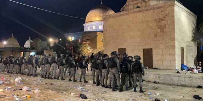 Policia izraelite sulmoi kompleksin e xhamisë al-Aksa në Jeruzalemin Lindor