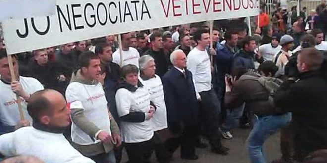 Lëvizja Vetëvendosje me disa aktivitete përkujton 11 vjetorin e protestës së 10 shkurtit të vitit 2007