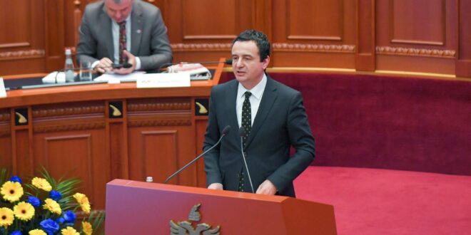 Kryeministri, Albin Kurti, nga Kuvendi i Shqipërisë thirri për rritje të bashkëpunimit në në mes të dy shteteve