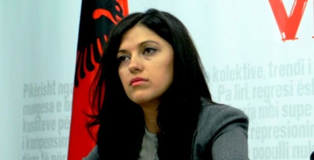 Albulena Haxhiu i thotë Lutfi Hazirit: Kryeministri është vendosur më 6 tetor