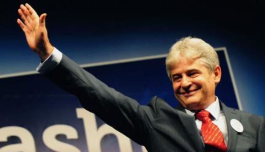 AAK pret Ali Ahmetin në Prishtinë  mesazh bashkërendimi politik shqiptar në rajon