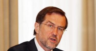 Shefi i Misionit Vëzhgues të BE-së, Alojz Peterle: Bashkimit Evropian nuk rekomandon heqjen e balotazhit