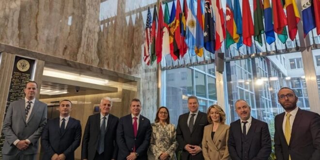 Ambasada Amerikane, në Tiranë, shpreh kënaqësi që delegacioni shqiptar është bërë bashkë, për të zhvilluar takime me rëndësi, në Uashington