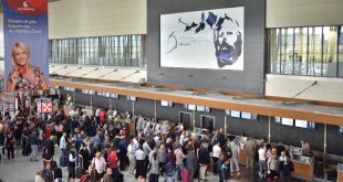 Aeroporti “Adem Jashari” kërkon nga të gjithë udhëtarët që të paraqiten 3 orë para kohës së rregullt të fluturimit