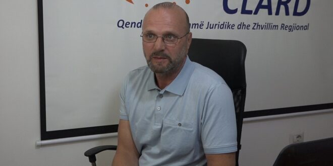 Avokati, Anton Nrecaj, lidhur me disa akuza të kryeministrit, Kurti, tha se gjyqtarët e prokurorët nuk mund t’i ruajnë qytetarët
