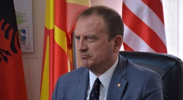 Arben Taravari ka vendosur që Aleanca për Shqiptarët, të shkojë në koalicion me partitë opozitare shqiptare para zgjedhjeve në Maqedoni