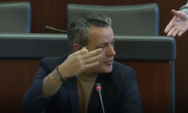 Arben Gashi  Autoriteti i Kosovës në veri u rrit  por Kurti pranoi marrëveshje më të thella me Vuçiqin