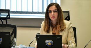 Ministrja e Arsimit, Arbërie Nagavci thotë se deri tani janë vaksinuar mbi 55 mijë punëtorë të stafit arsimor