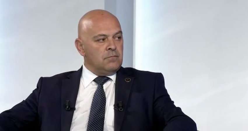 AAK refuzon dialogun për Presidentin  Gjini kritikon qasjen e Kurtit