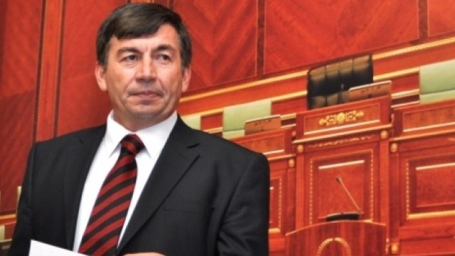 Arsim Bajrami  DËSHMIA E WESLEY CLARC E VËRTETA E LUFTËS NË KOSOVË