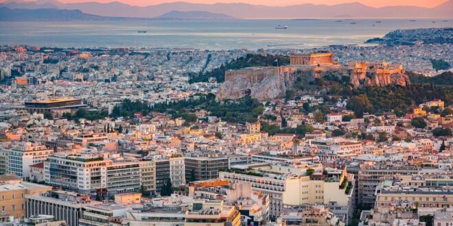 Ministria greke për Emigracionin, në muajin shkurt regjistroi rreth 277 mijë shtetas shqiptarë me leje qëndrimi të rregullta, në Greqi