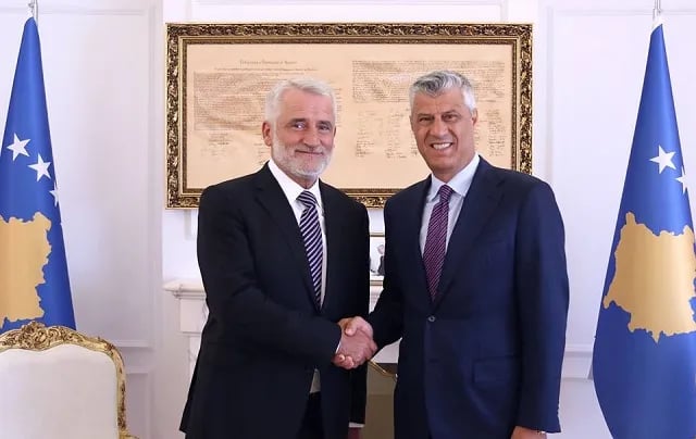 Menduh Thaçi paralajmëron publikimin e verdiktit të plotë në Hagë në nëntor  mbi 2 mijë faqe në pritje