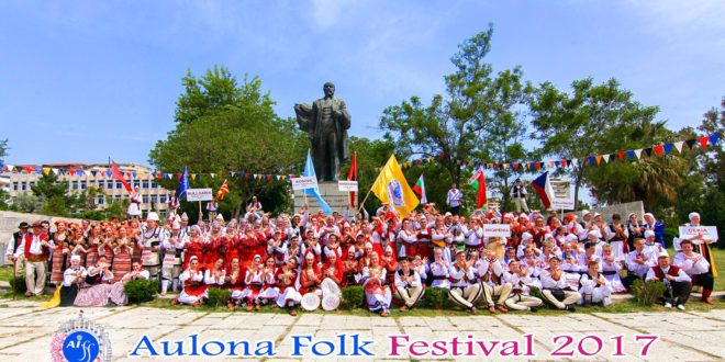 Albert Z. Zholi: Flet Presidenti i Shoqatës "Aulona Folk Festival", Sejmen Gjokoli