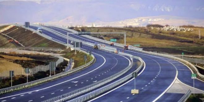 Nga 11 korriku në autostradën “Arbën Xhaferi” në pjesën Doganaj-Hani i Elezit do të kryhen disa punime dhe herë pas here do të mbyllet njëra korsi