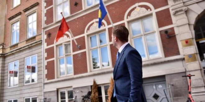Cakaj: Përfaqësia e Shqipërisë dhe Zyra Konsullore e Kosovës në Kopenhagë ndajnë të njëjtën hapësirë