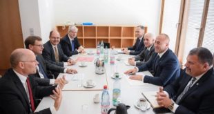 Kryeministri Haradinaj, është pritur në takim nga deputetët e Bundestagut gjerman të kolalicionit CDU