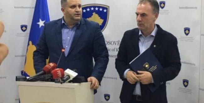 Ministri i Kulturës, Rinisë dhe Kulturës, Kujtim Gashi, ka nënshkruar sot statutin për Muzeun e Kosovës