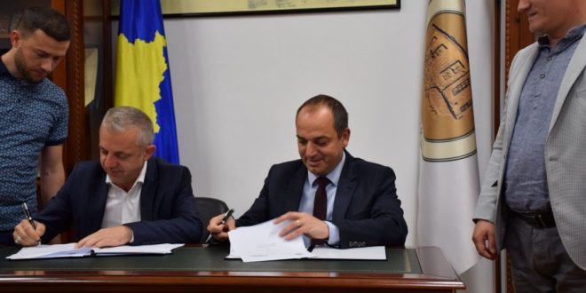 Komuna e Prizrenit dhe "Jetimat e Ballkanit" marrëveshje për ndërtimin e 30 shtëpive për nevojtarë
