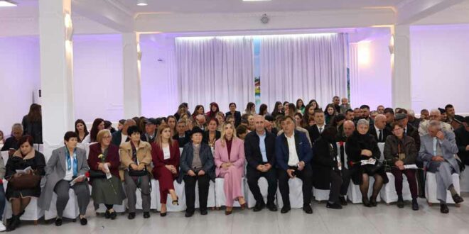 Eliona Alimani: PËRKUJTUAM ME SUKSES TË REJA 100-VJETORIN E SHKOLLËS 9-VJEÇARE “AHMET CAMI” GJORICË