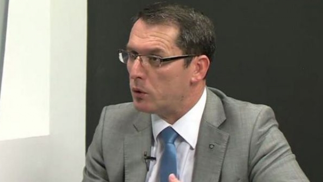 Bajram Gecaj alarmon LDK në  Po rrezikojmë t i japim Kurtit edhe katër vite