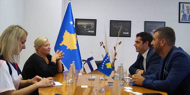 Ministri Hasani priti ambasadoren e Finlandës Pia Stjernvall, biseduam për vazhdimin e bashkëpunimit