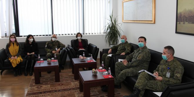 Komandanti i FSK-së, Gjeneralmajor Bashkim Jashari, priti në takim Shefen e Operacioneve Aktuale të NATO-s, znj. Ariella Viehe