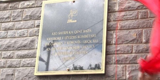 LKÇK-ja vendosi pllaka përkujtimore në gjashtë lokacione të ndryshme në Prishtinë