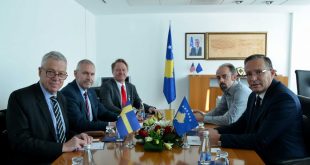 Shteti i Suedisë e mbështet Republikën e Kosovës me 3 milione euro për tatimin në tokë