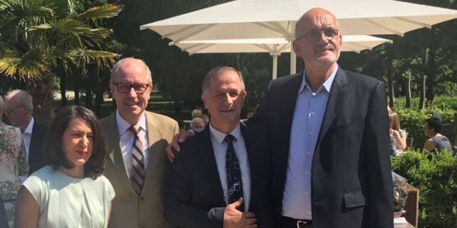 Kryetari i Komunës së Malishevës, Ragip Begaj, me ftesë të humanistit, Rudolf Broer, po qëndron në Gjermani