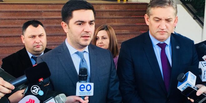 Ministri Besim Beqaj: Autostrada me Maqedoninë do të rrisë bashkëpunimin ekonomik në mes të dy vendeve